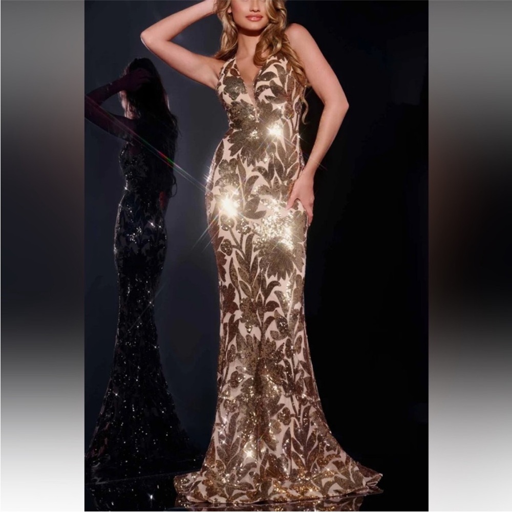 Jovani Gold and Cream Sequin Dress Size 4